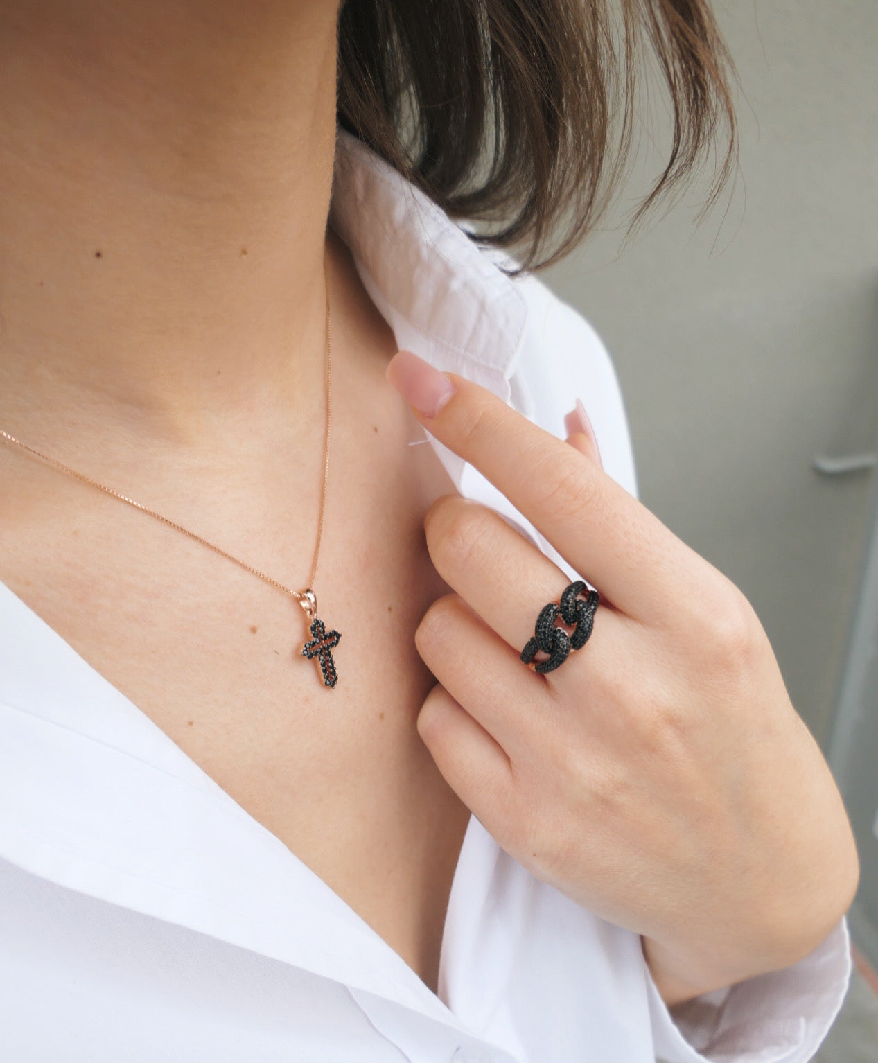 Anello Delfina